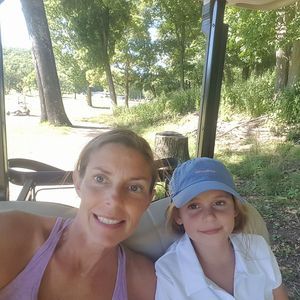 Meet your Posher, April